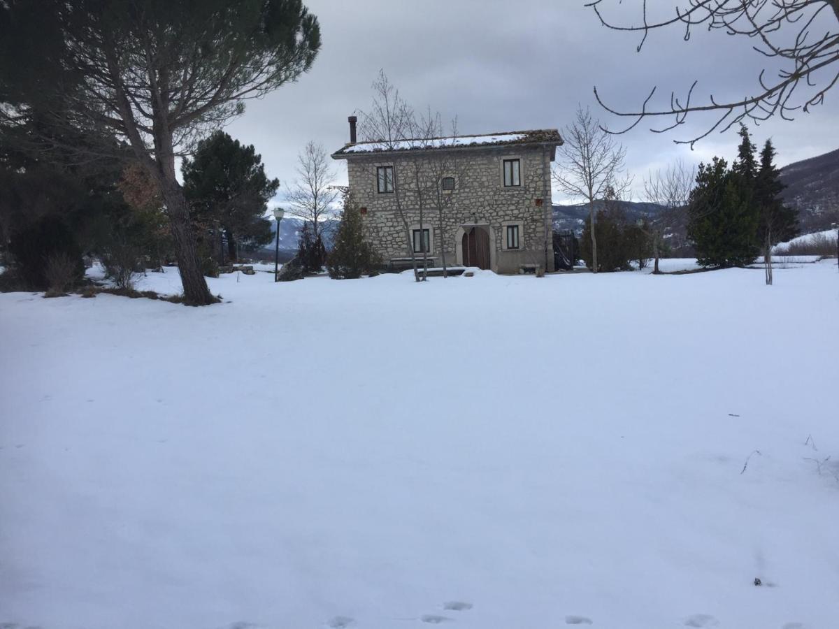 Vila Casino Tonti Iarussi Forlì del Sannio Exteriér fotografie